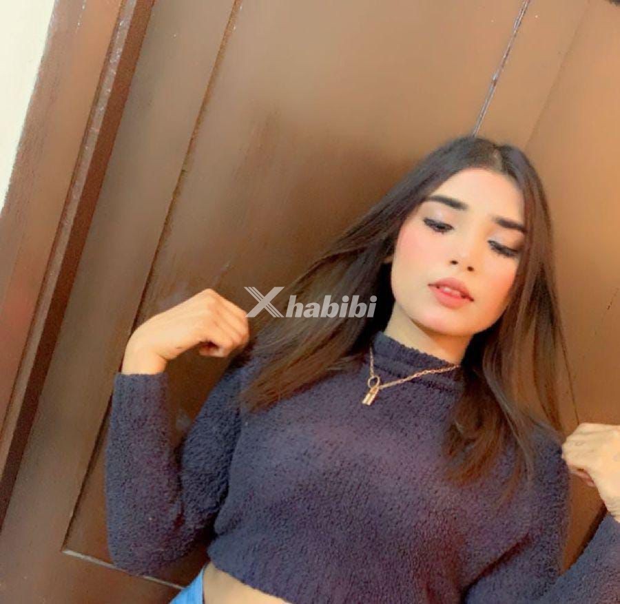 girls-available-for-day-and-night-3
