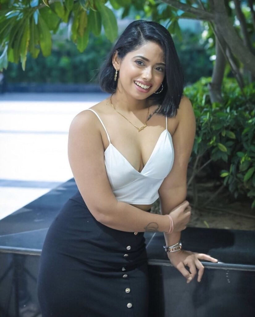 escorts-in-islamabad-4