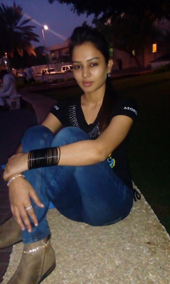 beautiful-hot-sexy-models-in-lahore-4