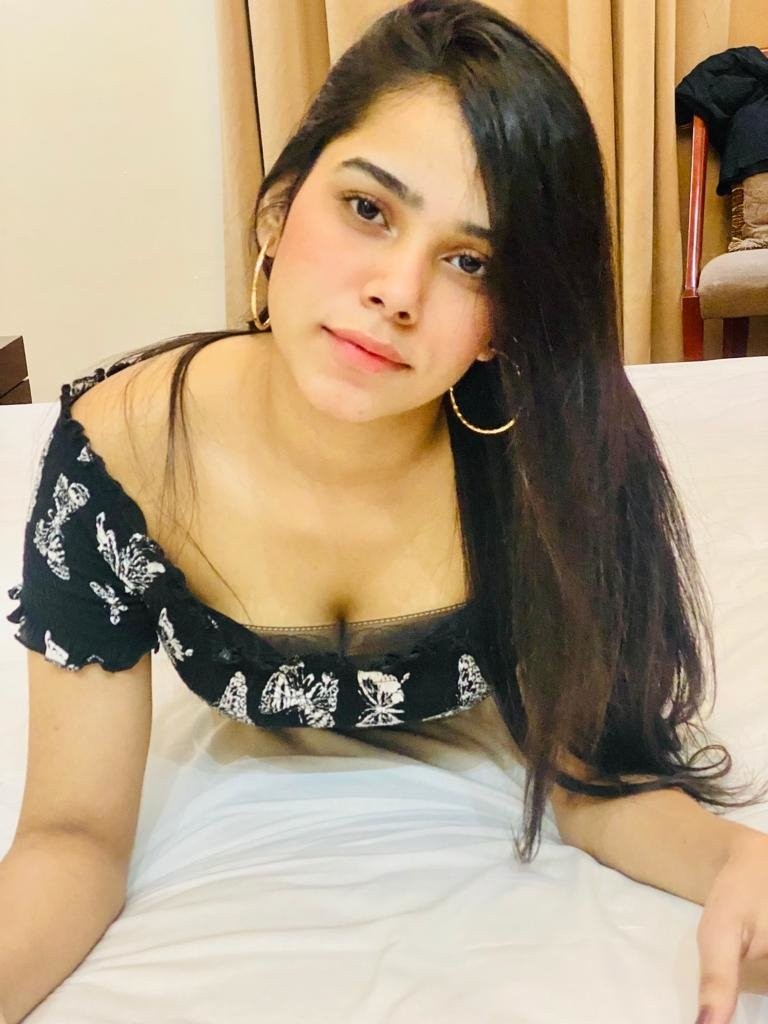 escort-alisha-4