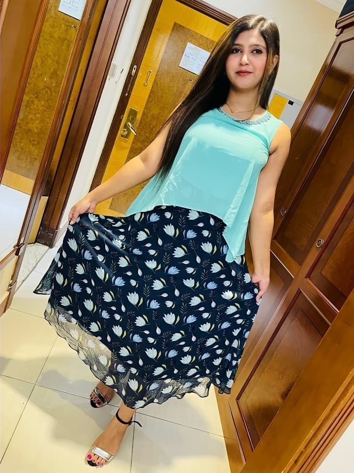karachi-call-girl-i-tine-kumar-2