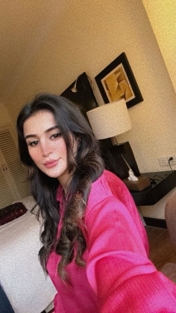 anju-karachi-escort-2