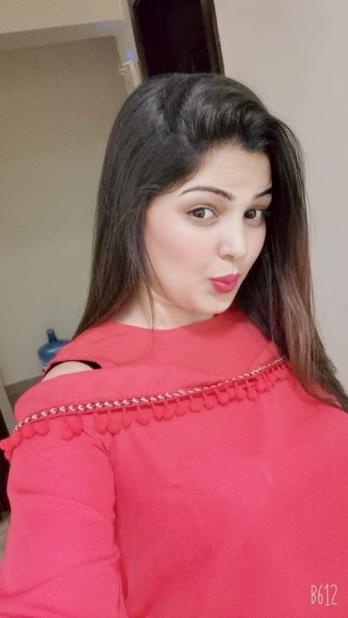tahira-call-girl-karachi-3