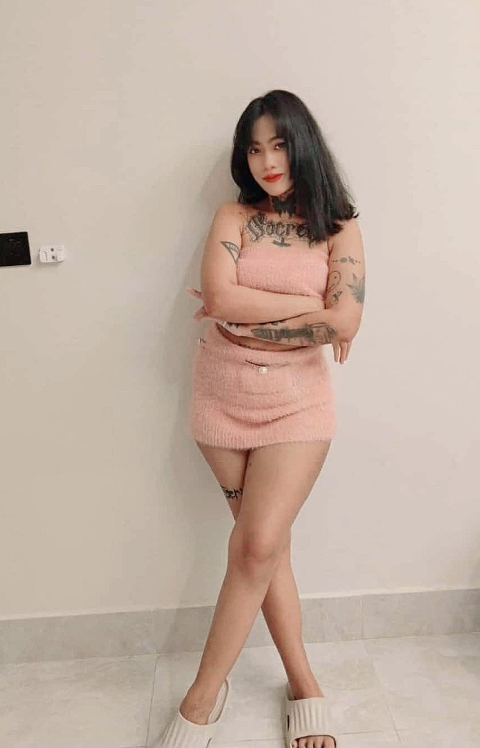 farida-tattoo-sexy-cube-young-2