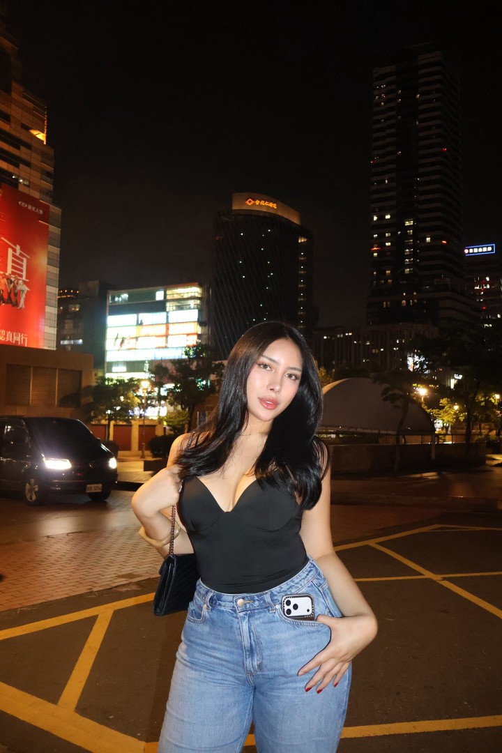 maureen-camshow-and-outcall-only-3