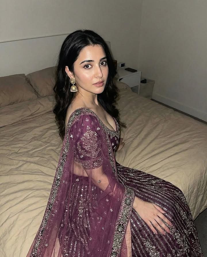 sara-doorstep-incall-hot-services-1