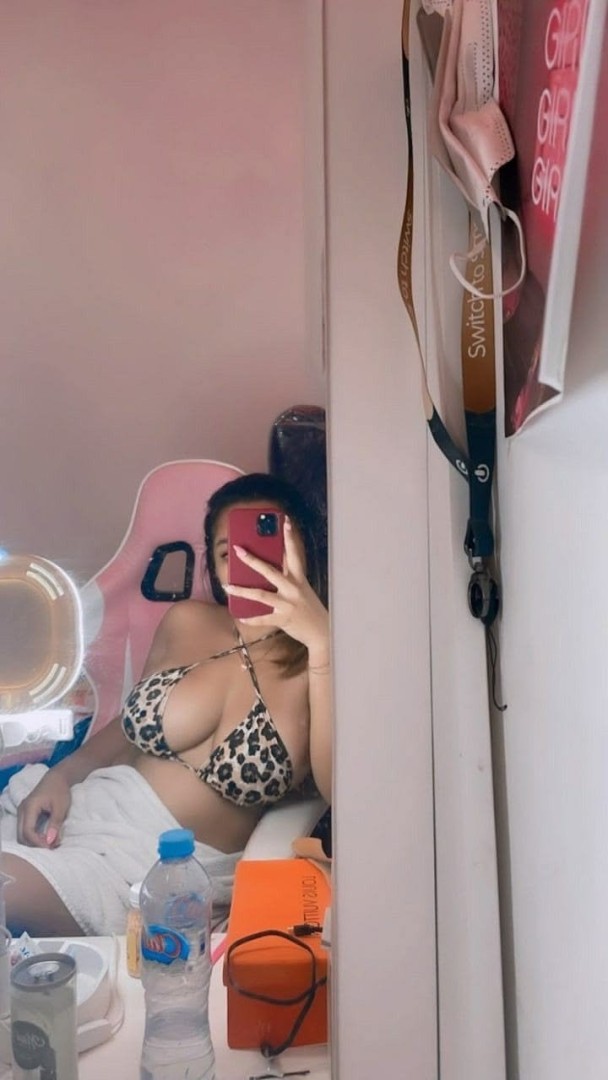 anal-oral-best-zinnia-2