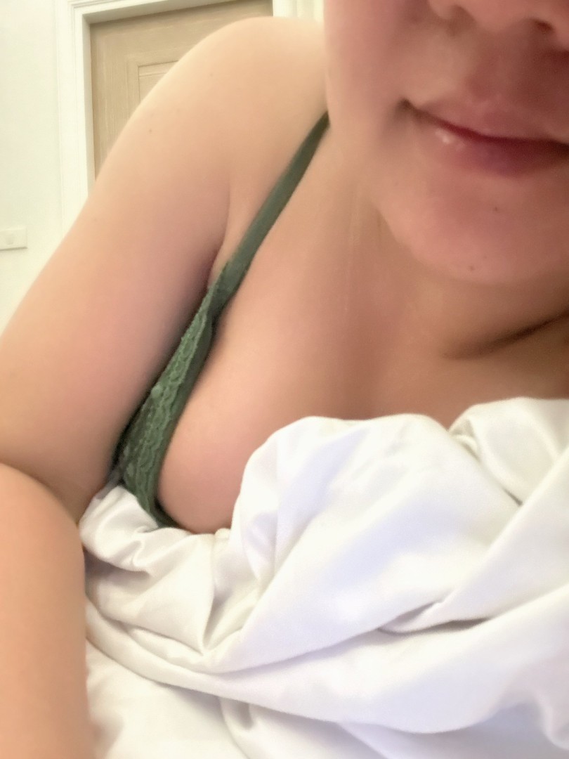 renee-available-3